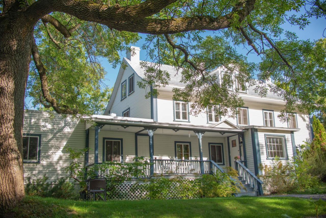 Le Triangle De L'Ile Hotel Saint-Laurent-de-l'ile d'Orleans Exterior foto